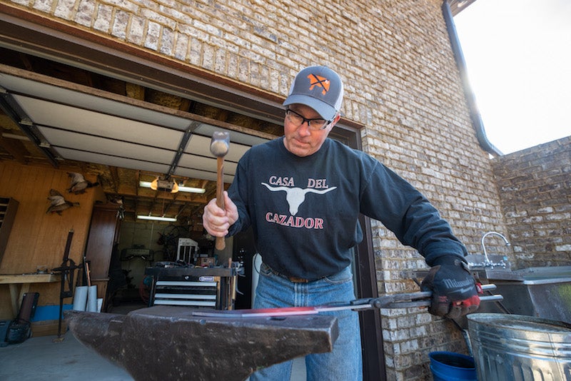 Sharp edge: Maplesville man enjoys forging blades